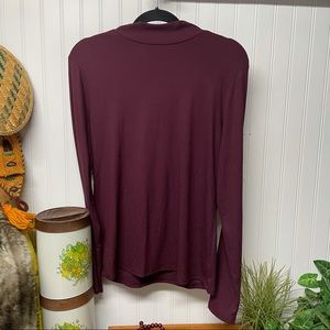 NO BOUNDARIES maroon ribbed mock turtleneck xxl